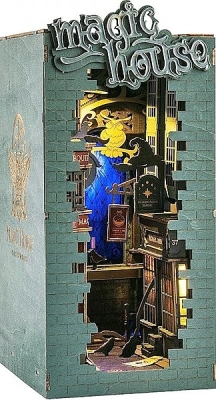 Booknook Magic House Rolife